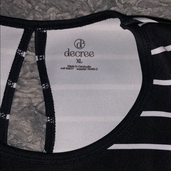 Decree Top - Picture 2 of 3